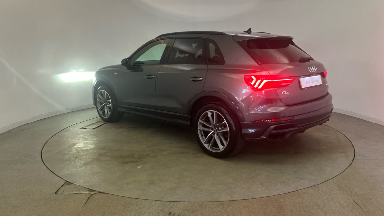 Audi Q3 40 TDI 200 Quattro Black Edition 5dr S Tronic Diesel Estate